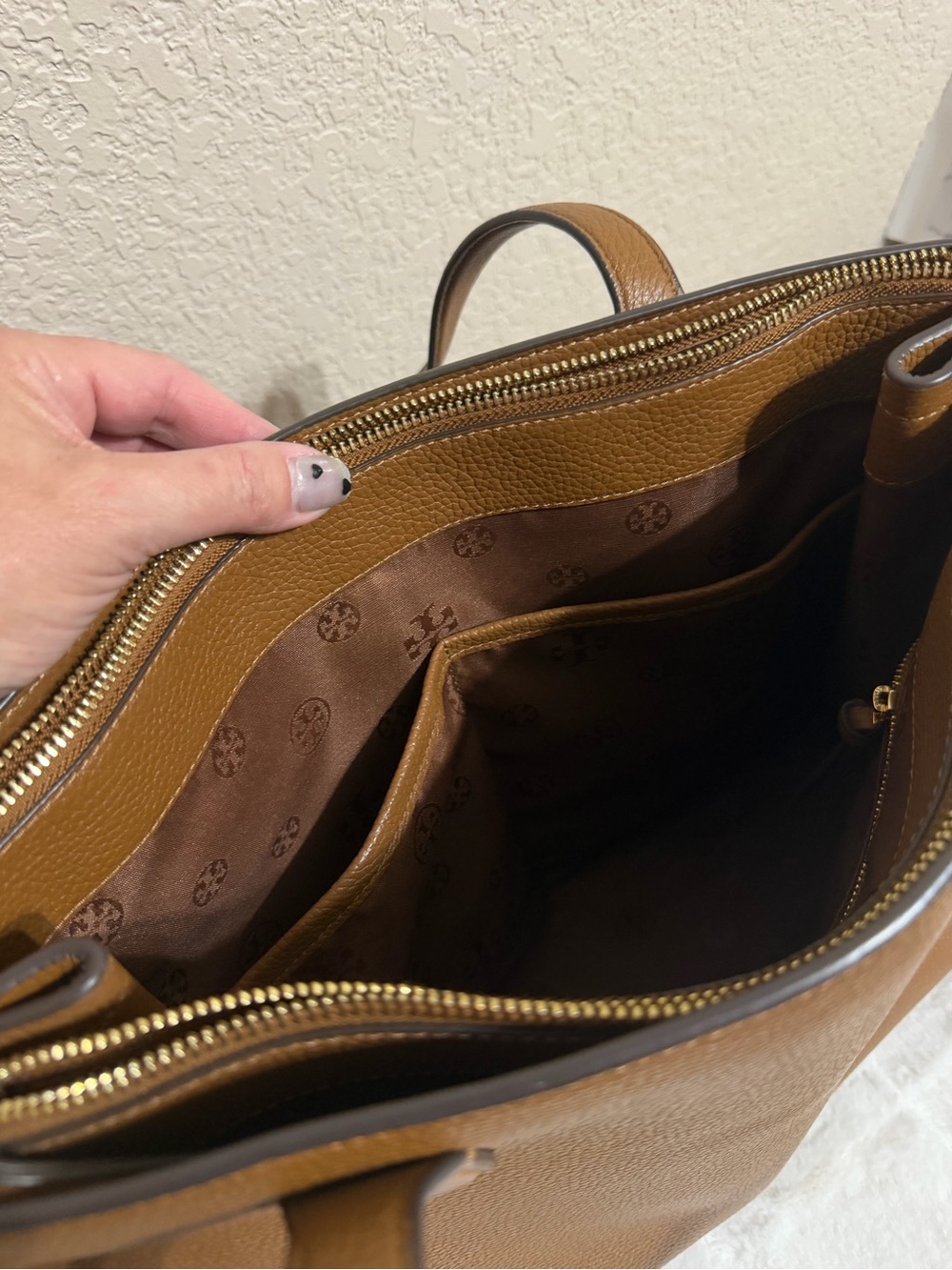 Tory Burch Thea Pebbled Leather Tote with Tassel in Moose Brown - Picture 12 of 15